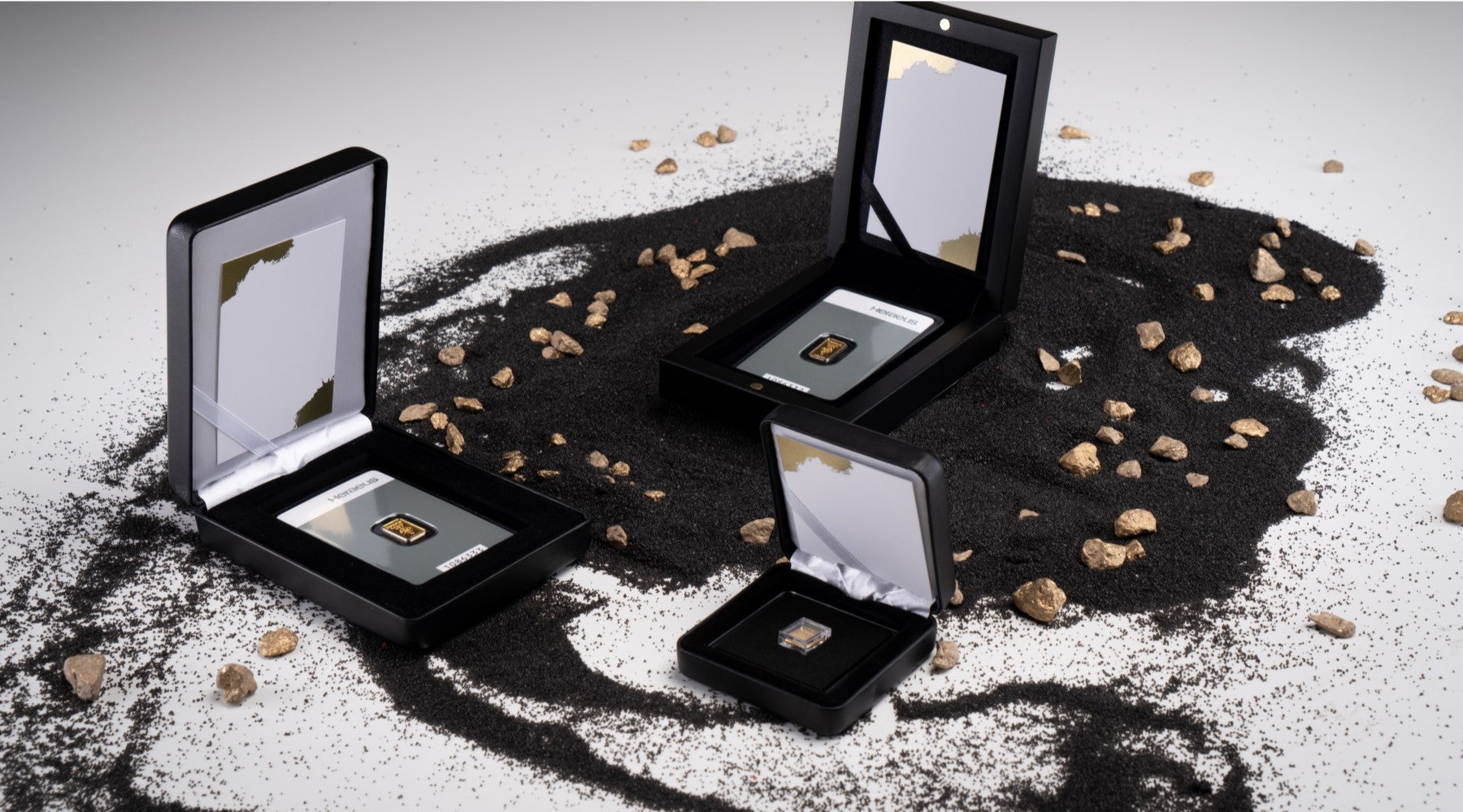 Gold im edlen schwarzen Etui als Geschenk